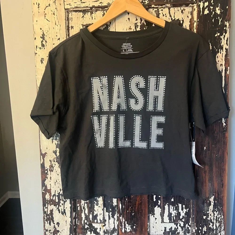 Bling Nashville Graphic crop T-Shirt. NWT. Size L. Organic Collective.